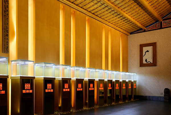 易泰龍(普洱茶):A款茶鏡精品展示柜 易泰龍(普洱茶):A款茶鏡精品展示柜