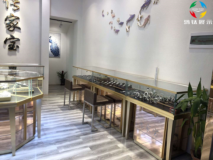 玻璃珠寶展示柜,定制珠寶展示柜,珠寶展柜定制廠家,珠寶展柜定制,鴻鈦展示 玻璃珠寶展示柜,定制珠寶展示柜,珠寶展柜定制廠家,珠寶展柜定制,鴻鈦展示