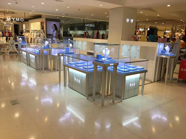 珠寶展柜定制,廣東鴻鈦珠寶展柜廠,玻璃珠寶展示柜 珠寶展柜定制,廣東鴻鈦珠寶展柜廠,玻璃珠寶展示柜