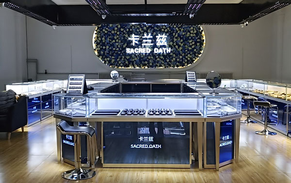 珠寶展柜設計突出要點