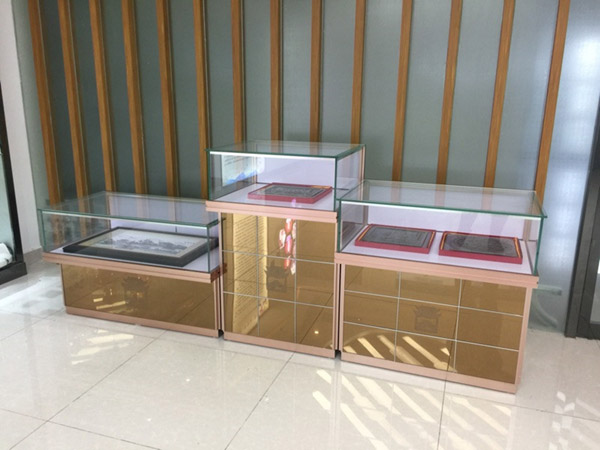 珠寶展柜制作,鴻鈦珠寶展柜廠家,珠寶展柜設(shè)計(jì) 珠寶展柜制作,鴻鈦珠寶展柜廠家,珠寶展柜設(shè)計(jì)