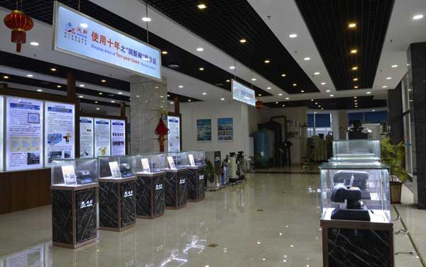 鴻汰玻璃展示柜 鴻汰玻璃展示柜